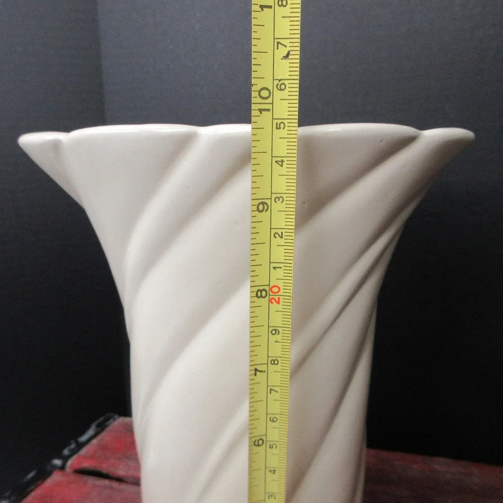Vintage MCM Cream Ceramic Swirl Ribbed Scalloped Vase Pedestal Base Made in USA